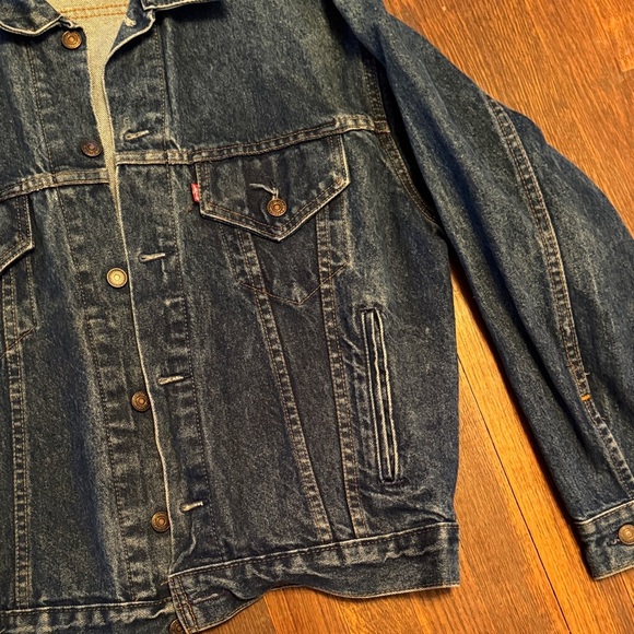 Levi's Vintage Denim Trucker Jacket - Picture 2 of 8